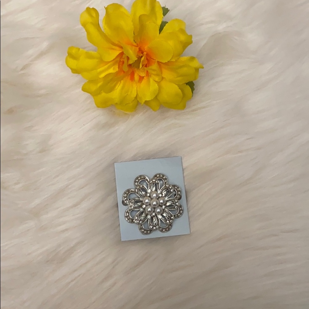 LADIES BROOCH